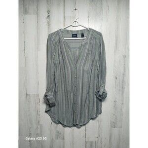 Daytrip Women's Large Green Stripe Button Up Shirt